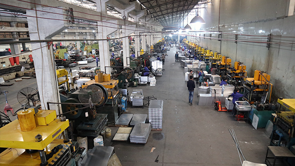 鋁扣板生產廠家帶你探一探鋁扣板生產流程--佳得利建材