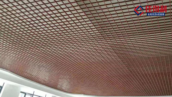 商場使用鋁格柵，你知道它的優勢是什么嗎？