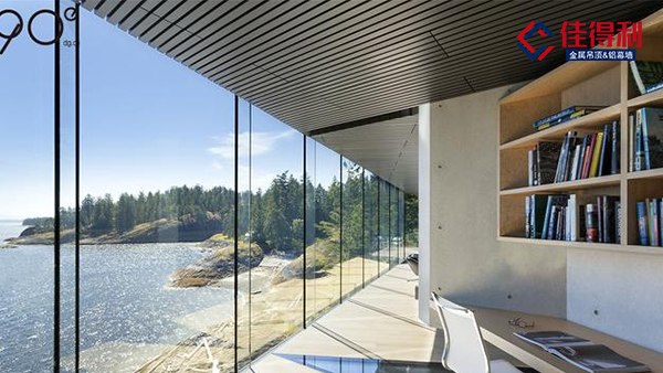 鋁型材方通遠(yuǎn)遠(yuǎn)超過其他產(chǎn)品的特點